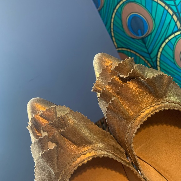 $5 Ladies flat shoes - Picture 12 of 14